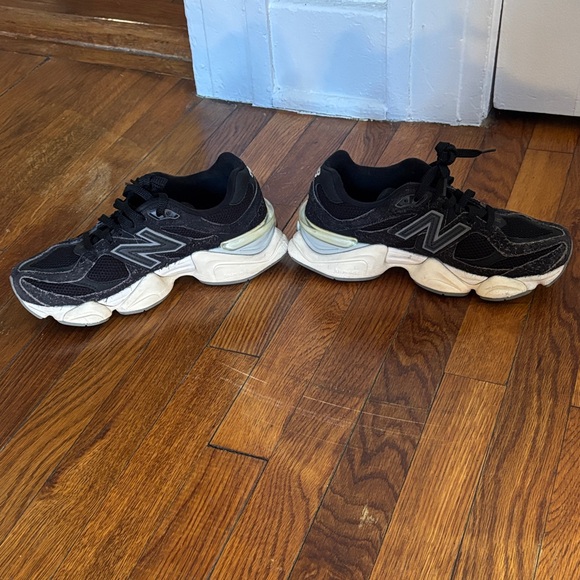 New Balance 9060 Black and Cream Sneakers - Picture 3 of 13